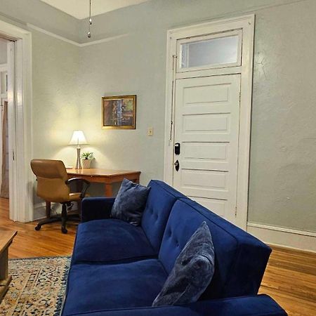 Dauphin District Darling #1-Downtown, Restaurants Apartment Mobile Exterior photo