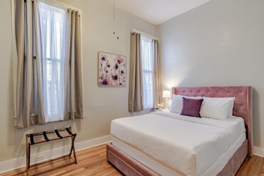 Dauphin District Darling #1-Downtown, Restaurants Apartment Mobile Exterior photo