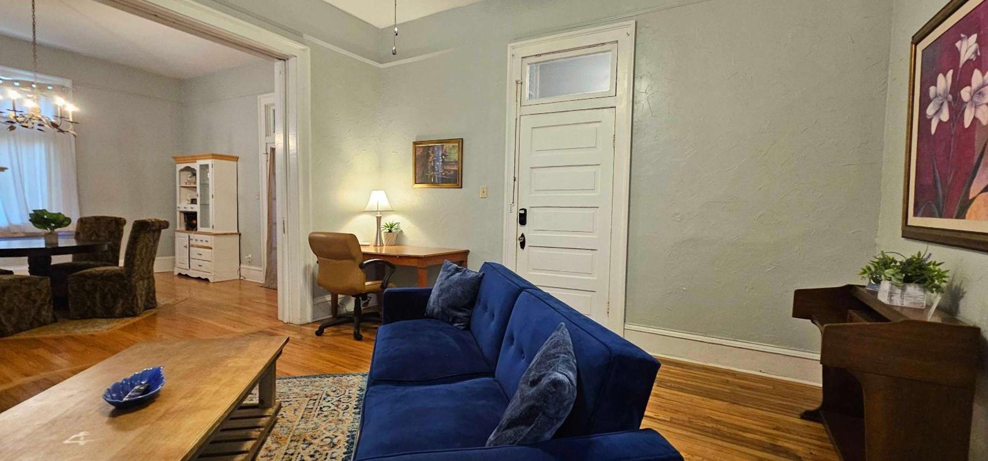 Dauphin District Darling #1-Downtown, Restaurants Apartment Mobile Exterior photo
