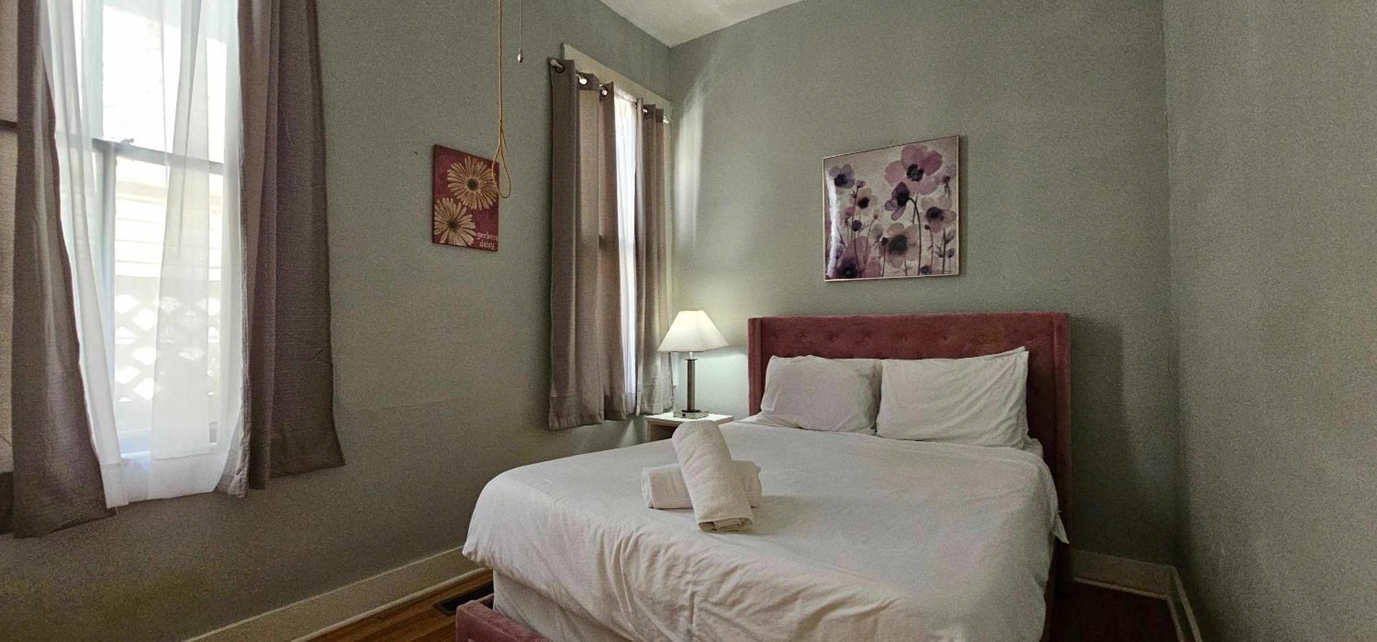 Dauphin District Darling #1-Downtown, Restaurants Apartment Mobile Exterior photo