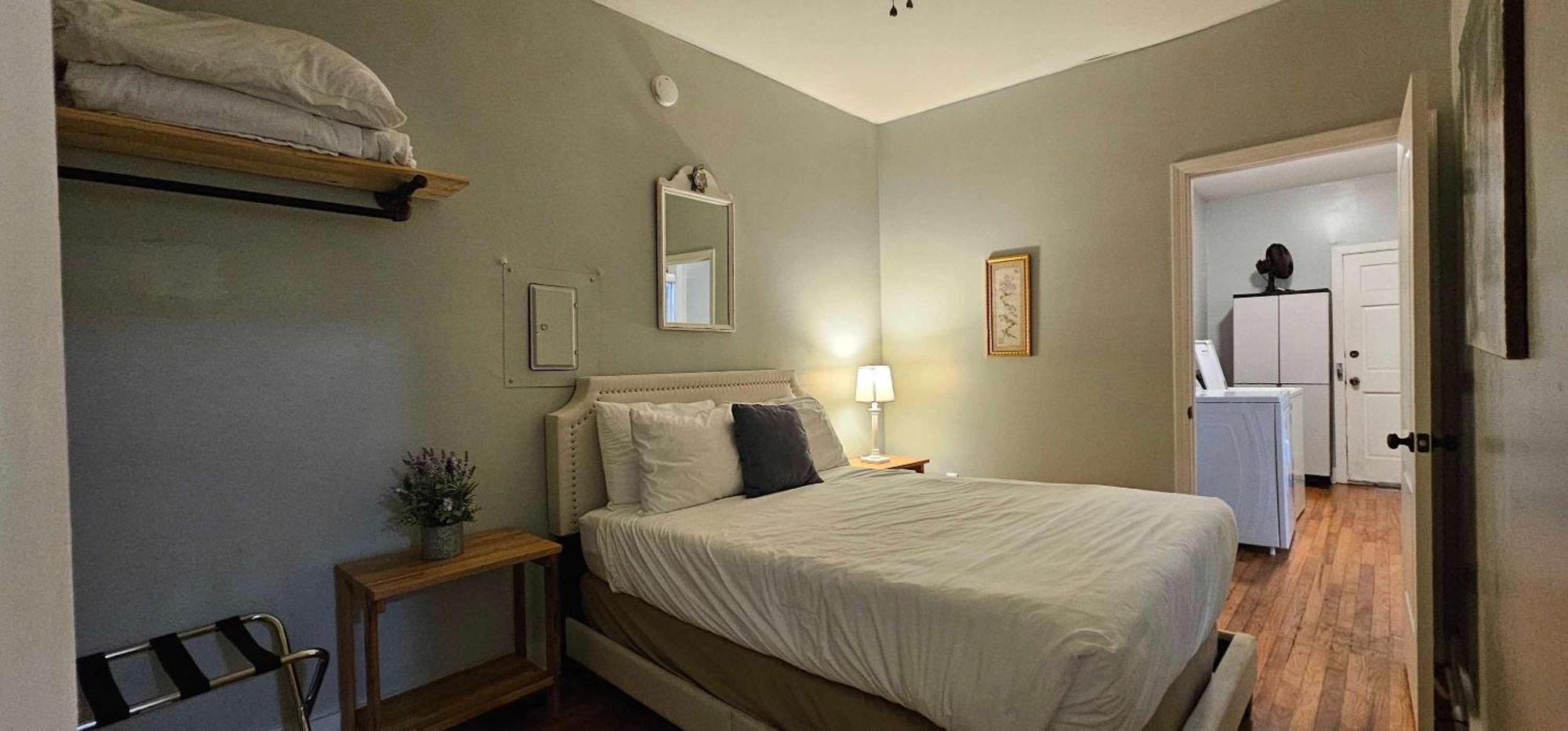 Dauphin District Darling #1-Downtown, Restaurants Apartment Mobile Exterior photo